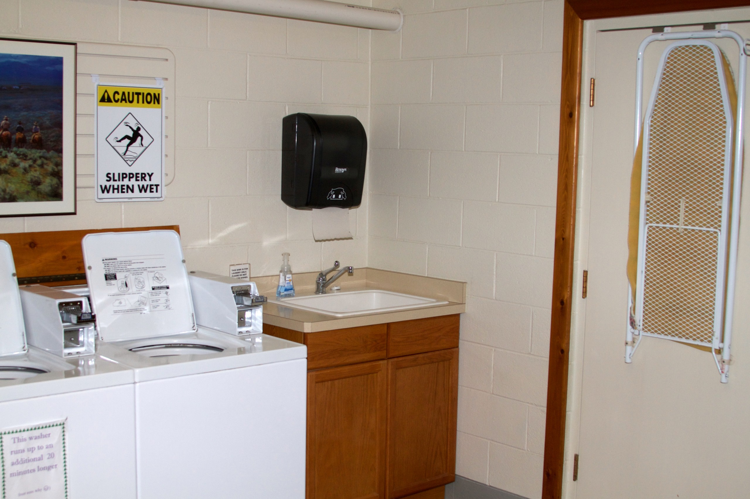 Laundry Campground St. Regis